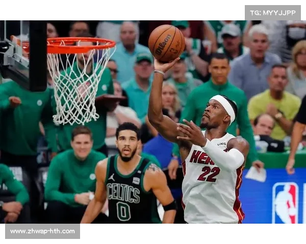 凯尔特人客场对阵热火，塔图姆与巴特勒锋线较量